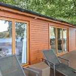 Semesterbostad Lakeside